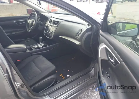 2018 Nissan Altima 2.5 S z USA, uszkodzony, nr VIN 1N4AL3AP0JC479776